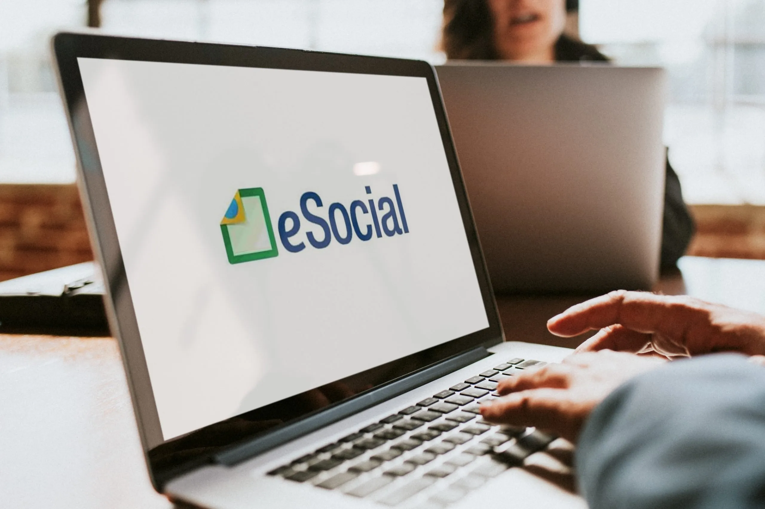 Ilustração eSocial — substitua por imagem final
